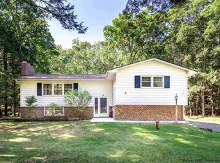 28 Whitney Dr, Woodstock, NY 12498