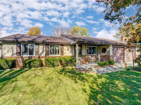 805 Sunset Dr, Englewood, OH 45322