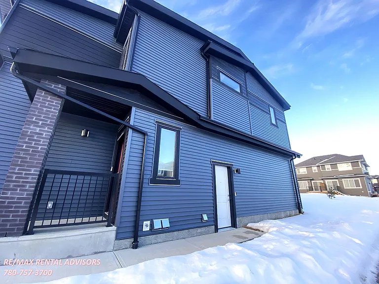 2127 Muckleplum Cres SW #BASEMENT — Photo 16