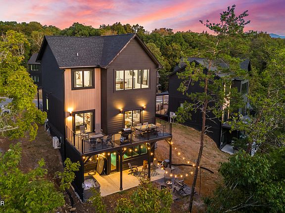 2nd image of 1137 Reedmont Way