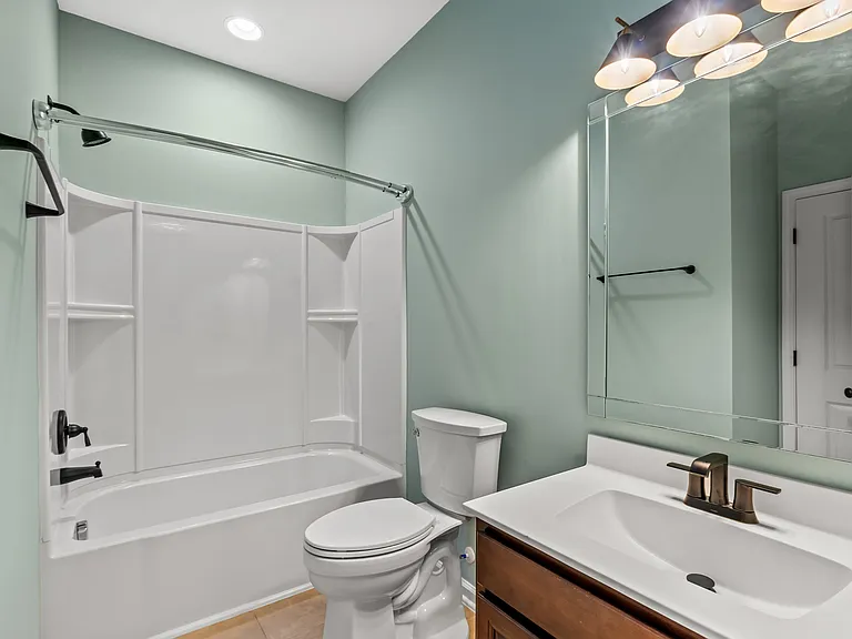 257 Castle Dr — Photo 7