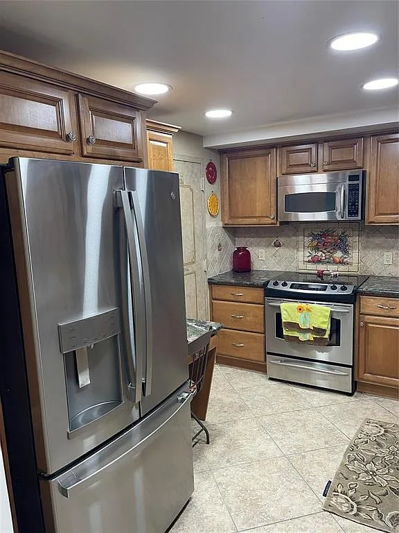 2 bed, 2.0 bath, 1237 sqft, $2,275 — Photo 4