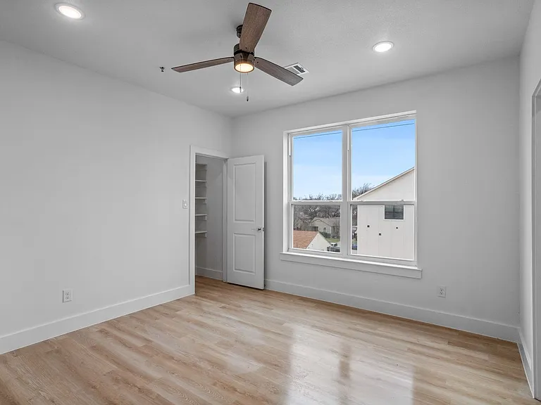 2400 Benbrook Dr #108 — Photo 22