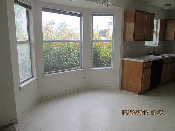 3rd image of 1804 Cedarview Dr