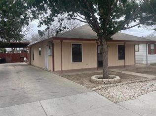 413 E De La Rosa St, Del Rio, TX 78840