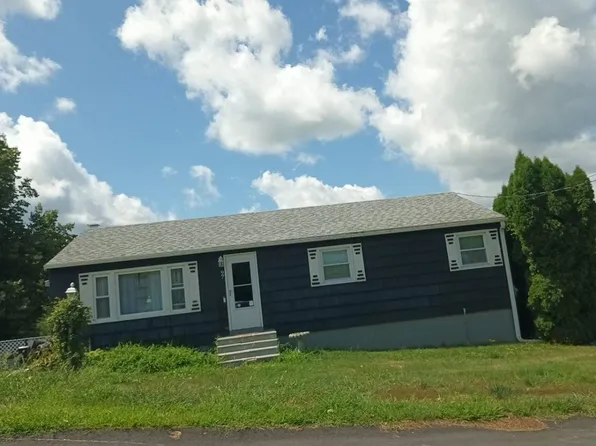 97 Back River Rd, Dover, NH 03820