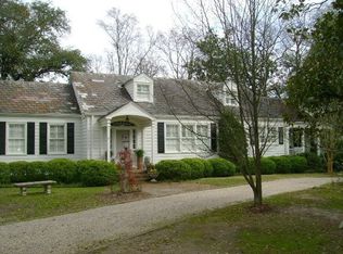 1329 Old Bay Springs Rd, Laurel, MS 39440