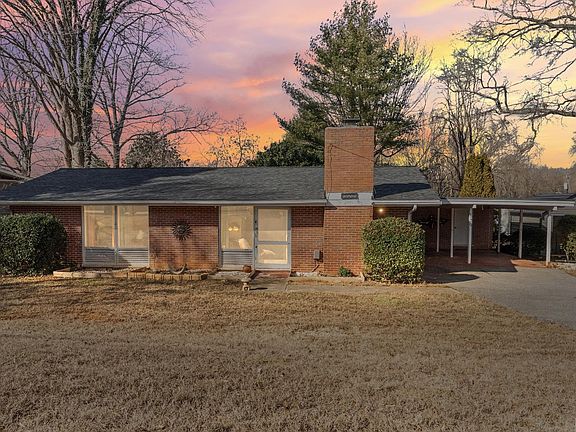3rd image of 539 Elmwood Ave