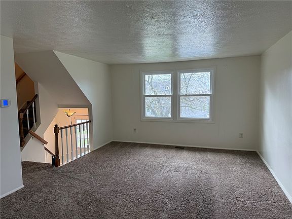 4th image of 208 Quail Run Rd