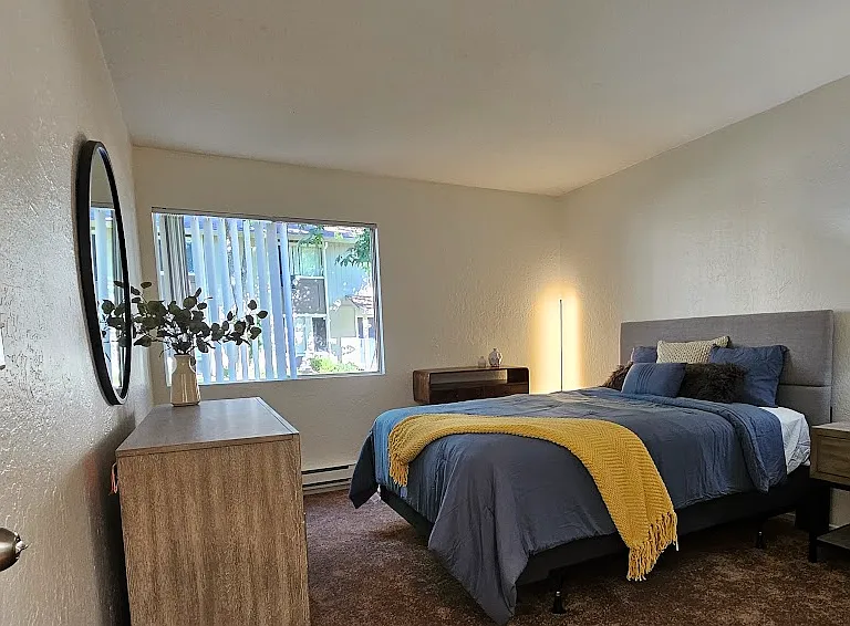 Almaden Terrace — Photo 24