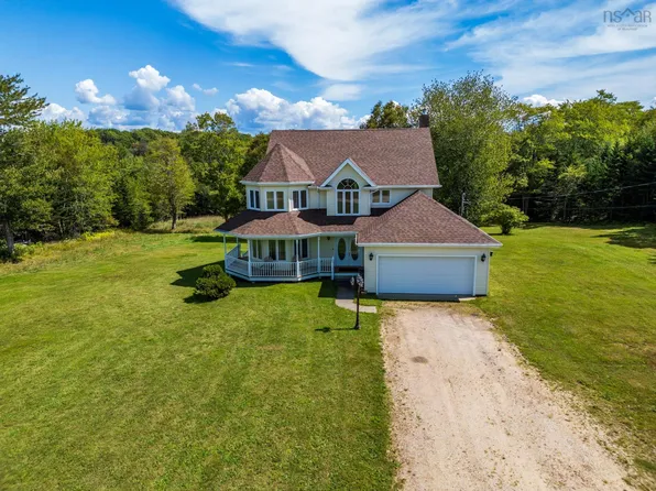12 Homecrest Ter, Pleasant Valley, NS B5A 5P1