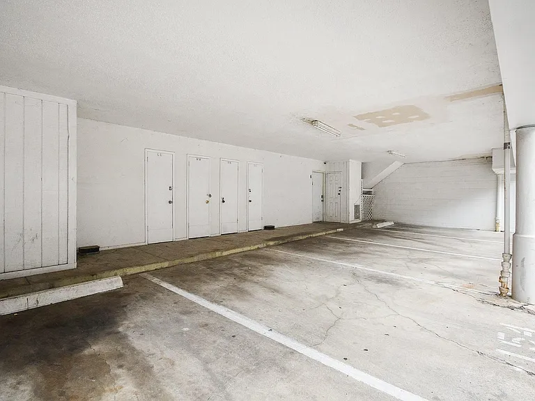 2585 Marilee Ln #2 — Photo 20