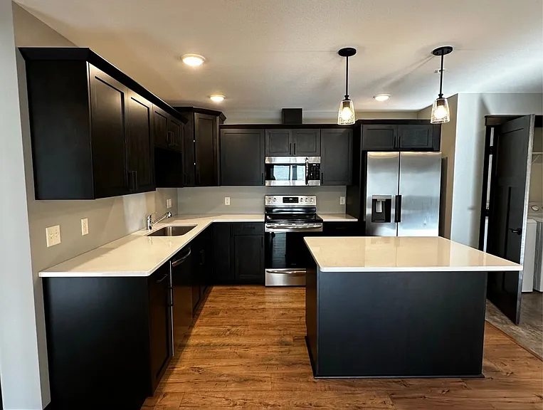 1614 Keanan Ln — Photo 4