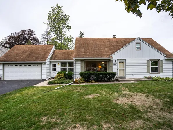 8127 North 38th STREET, Brown Deer, WI 53209