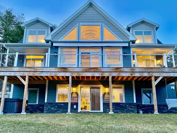 (undisclosed Address), Diamond Point, NY 12824