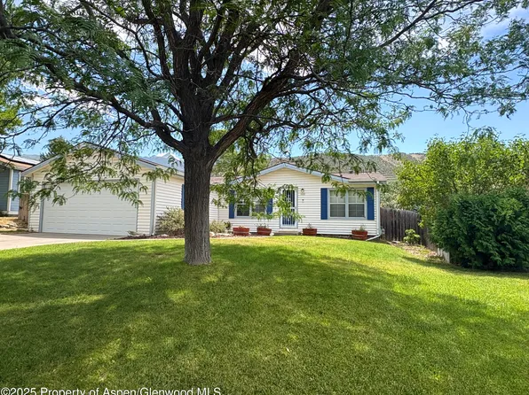 122 E Tamarack Cir, Parachute, CO 81635