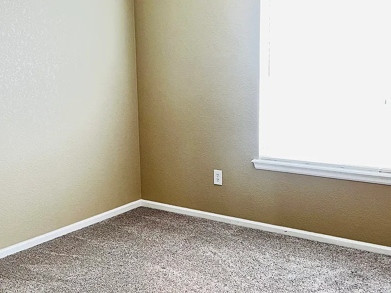 1669 S De Gaulle Way — Photo 8