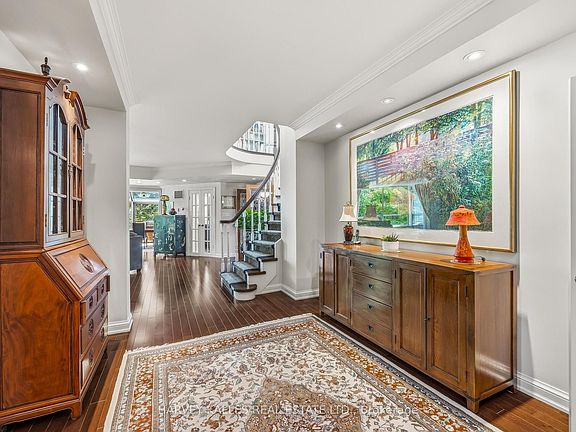 3rd image of 3800 Yonge St #Penthouse 16