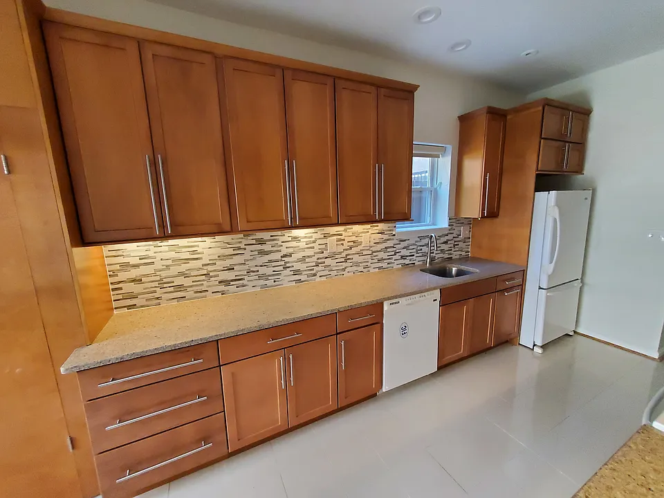 1802 6th St NW