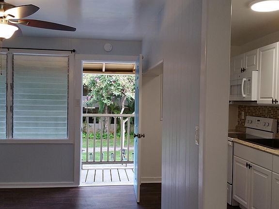 2nd image of 355 Hobron Ln #A