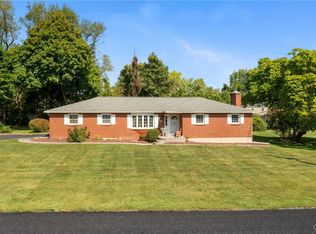 4997 Acorn Dr, Coopersburg, PA 18036