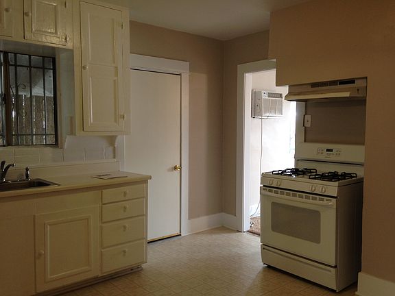 2nd image of 1439 Lemoyne St