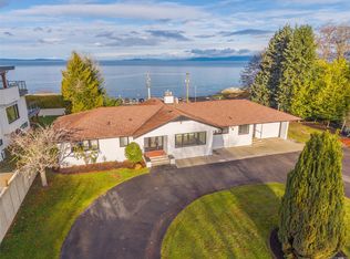 441 Memorial Ave, Qualicum Beach, BC V9K 1G8