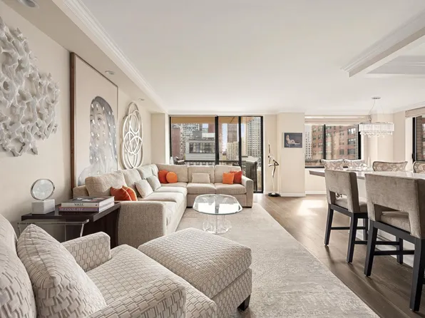 171 East 84th Street 7B image 1 of 18