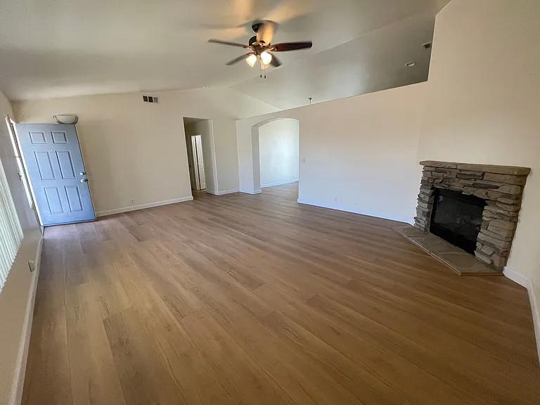 21256 Vidal Ct — Photo 16