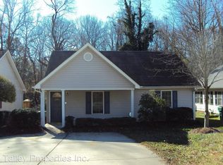 2226 Olde Chantilly Ct, Charlotte, NC 28205