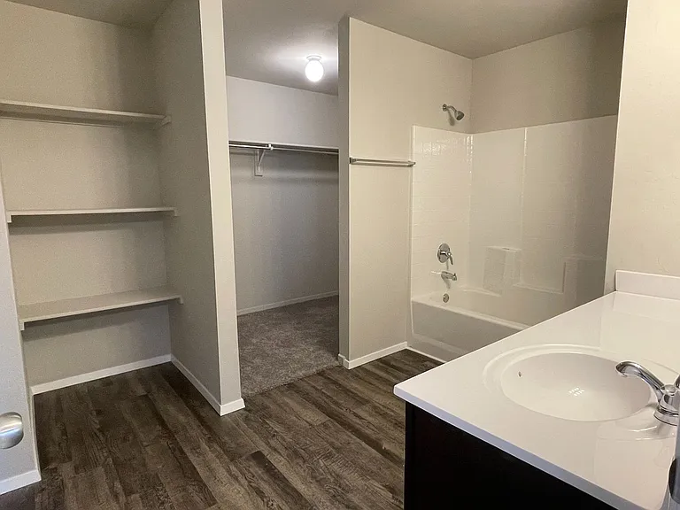 1829 Jack Rabbit Ln — Photo 8