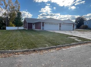 1800 Shelden Ave, Cedar Falls, IA 50613