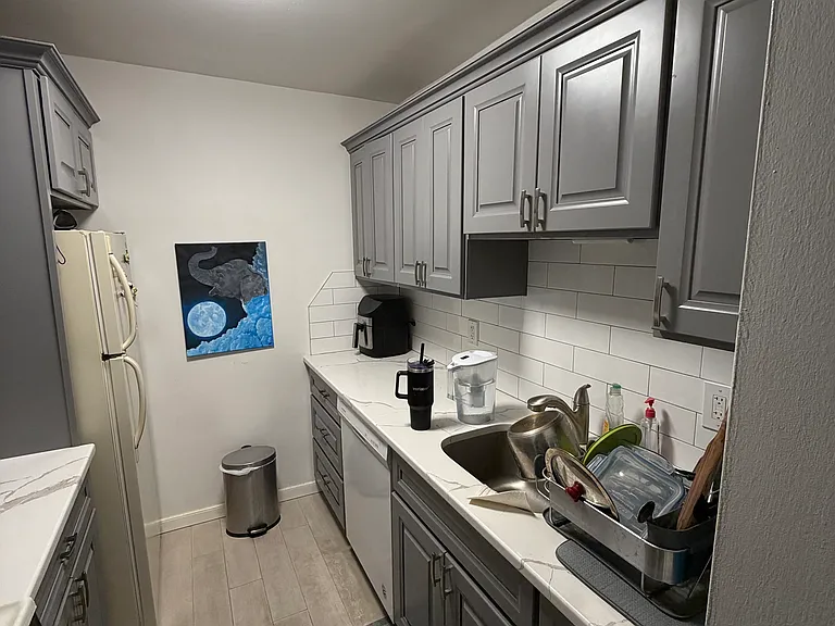 100 Lincoln Ave — Photo 6