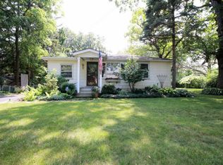 691 W Center Rd, Palatine, IL 60074