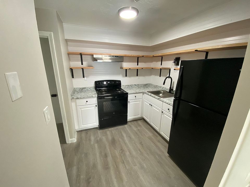 1st image of 158-162 Water St #15