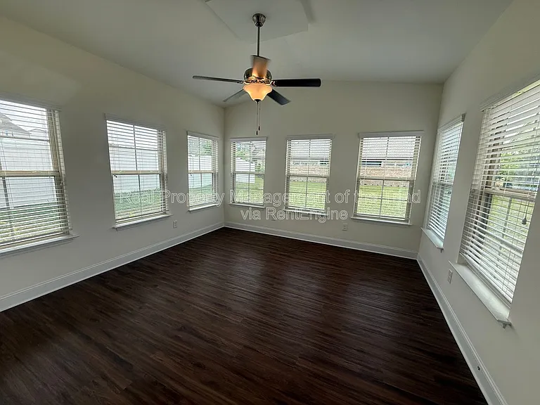 5741 Marblehead Dr — Photo 12