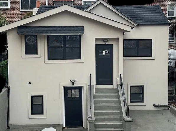 552 E 80th St #1, Brooklyn, NY 11236