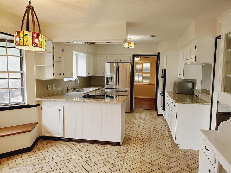 1st image of 10611 Archmont Dr