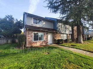 5125 Gibbons Dr, Carmichael, CA 95608