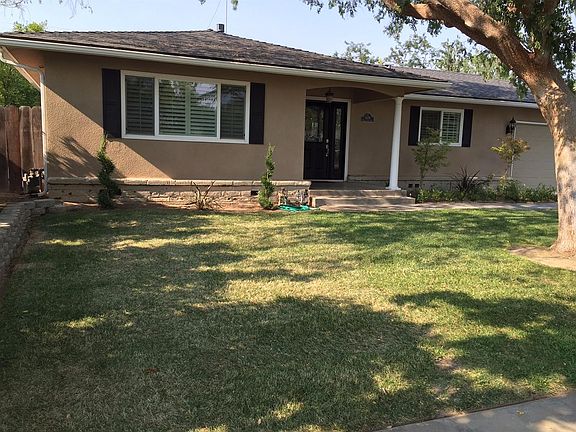 2nd image of 626 W Palo Alto Ave