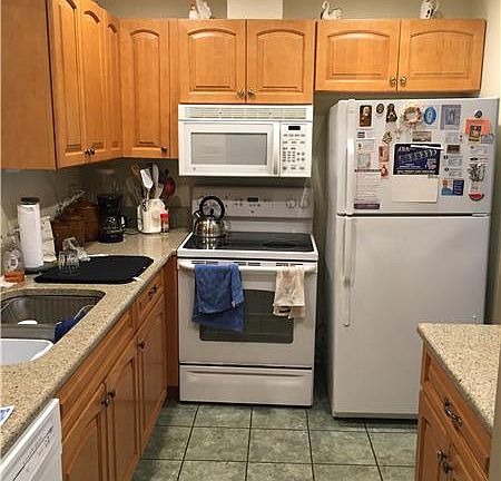 4th image of 2238 Grenadier Dr