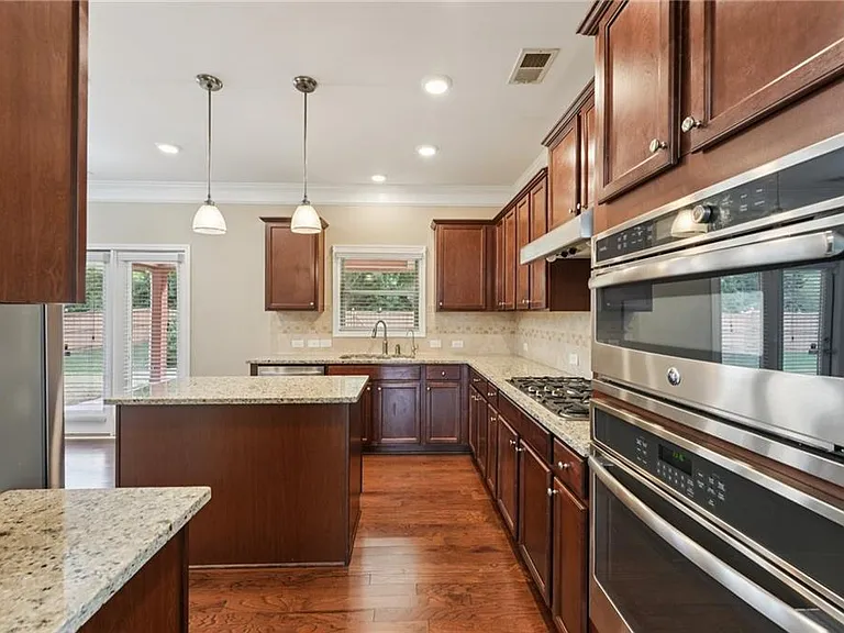 6370 Shiloh Woods Dr — Photo 25