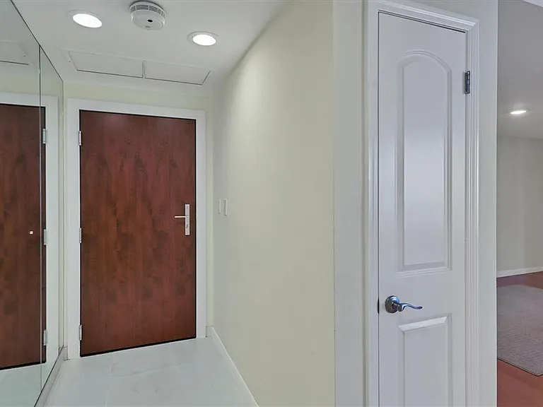 1211 Gulf Of Mexico Dr #405 — Photo 7