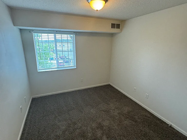 2022 29th Pl NW #201 — Photo 8