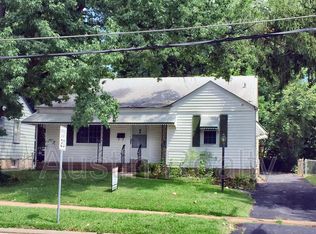 1120 Hilltop Dr, Saint Louis, MO 63132