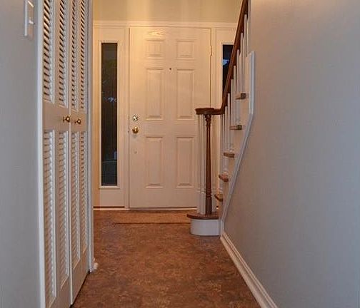 4th image of 8065 Thornhurst Dr
