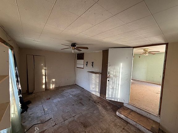 5th image of 908 N 10th St