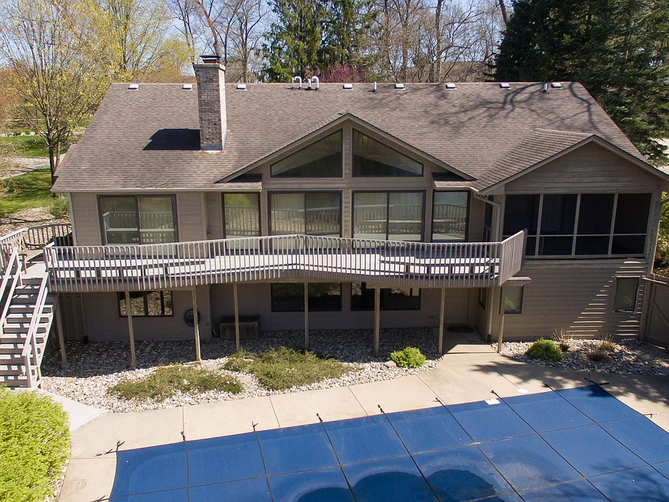 1st image of 7420 Oak Shore Dr