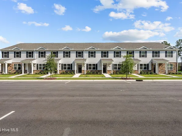 1026 Bayard Wootten Way, New Bern, NC 28562