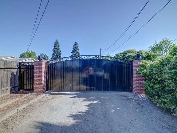 4th image of 2156 McGowan Pkwy